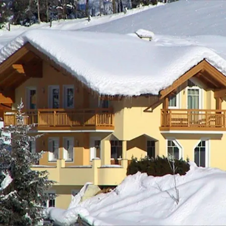 Apartament In Near Amade