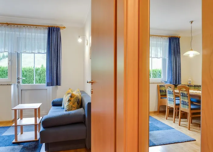 In Near Amade Apartman