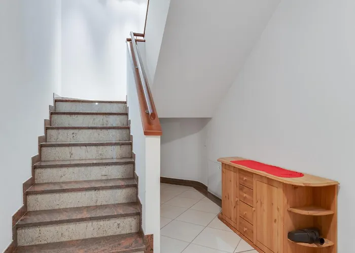 In Near Amade Kleinarl