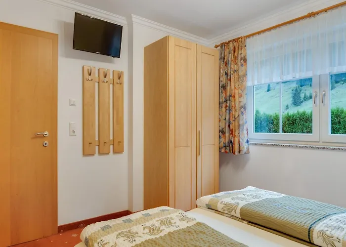 In Near Amade Kleinarl