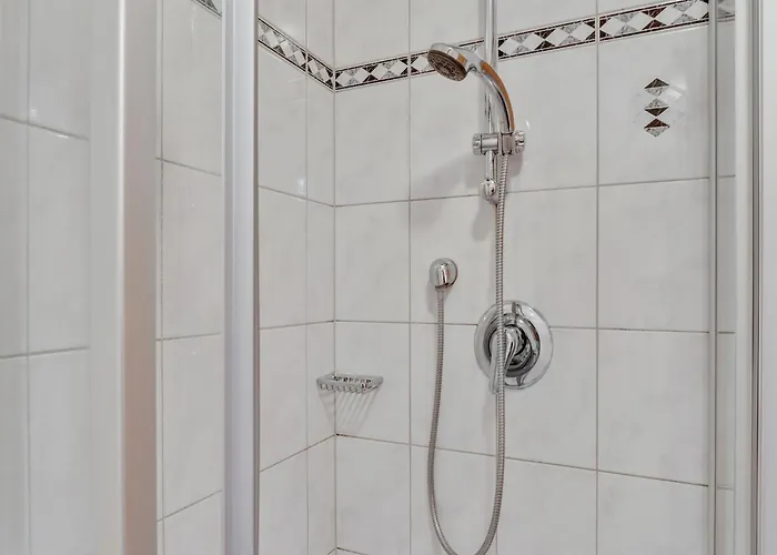 In Near Amade Kleinarl